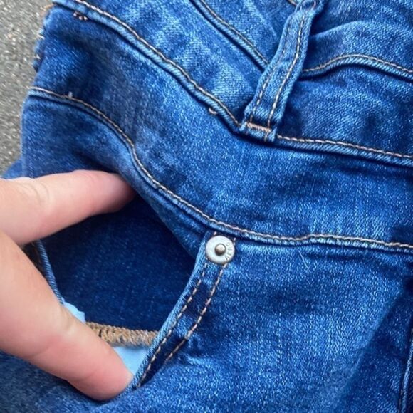Aeropostale size 2 girls denim shorts - Picture 3 of 8
